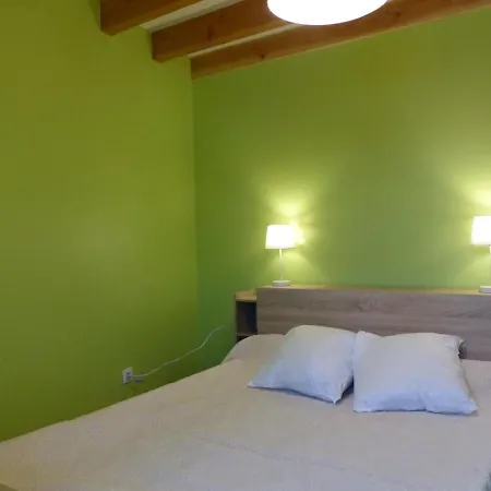 Ferienhaus **charmant Atelier Renove, Jardin & Terrasse, Proche Et Vichy** - Fr-1-489-140 La Guillermie